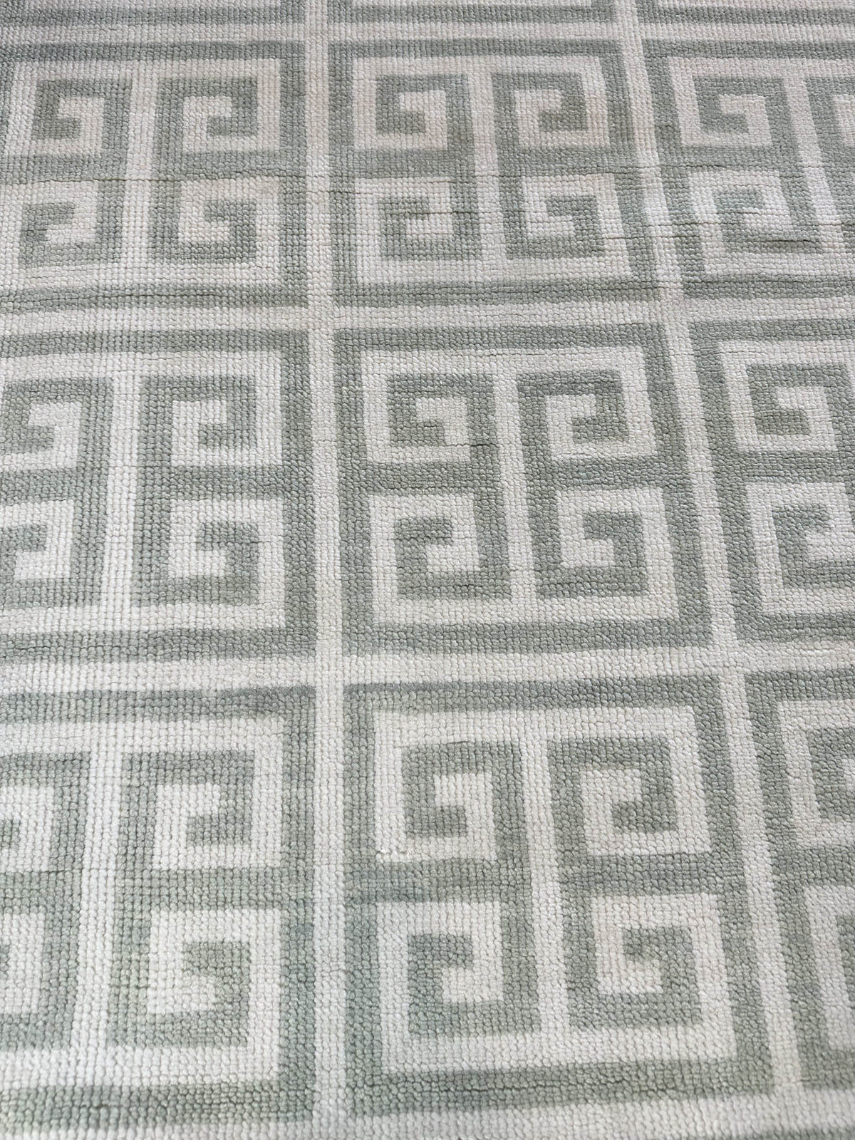 Delphi Green Hand-Knotted Wool Rug – DFW Textile Sourcing